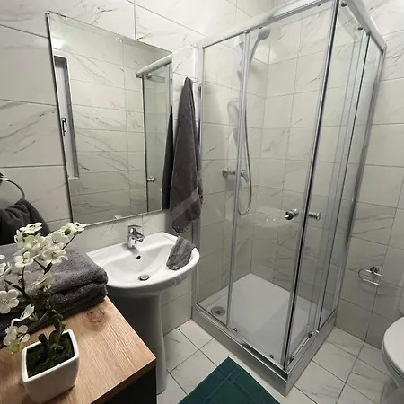Modern New House Fully Equipped *